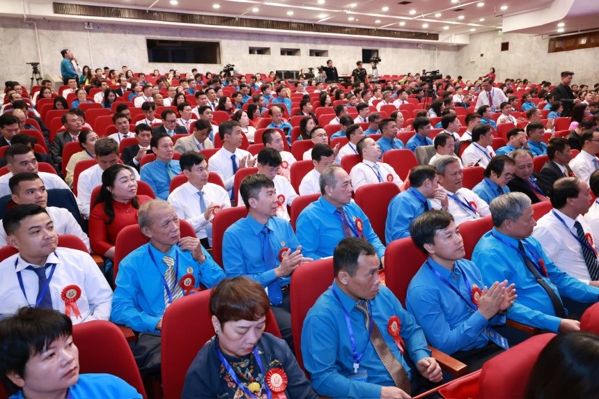 Tuyên đương 80 điển hình tại Đại hội thi đua yêu nước CNVC-LĐ toàn quốc lần thứ XI 2 Đại hội thi đua yêu nước công nhân viên chức - lao động toàn quốc lần thứ XI - Ảnh 2.