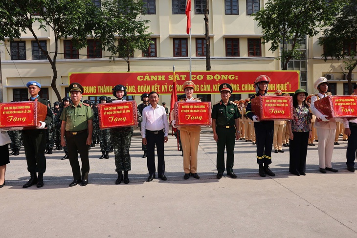 diễu binh  - Ảnh 3.