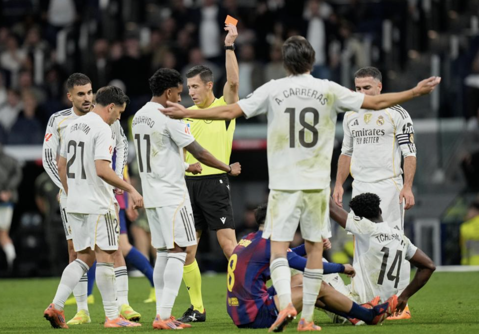 Hỗn loạn sau trận 