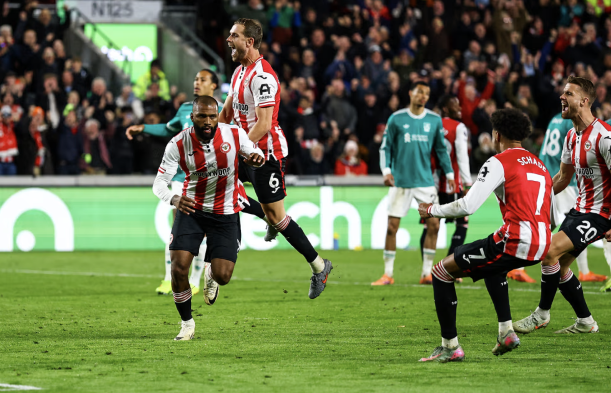 Liverpool thua tan tác ở London, chìm sâu khủng hoảng - Ảnh 3.