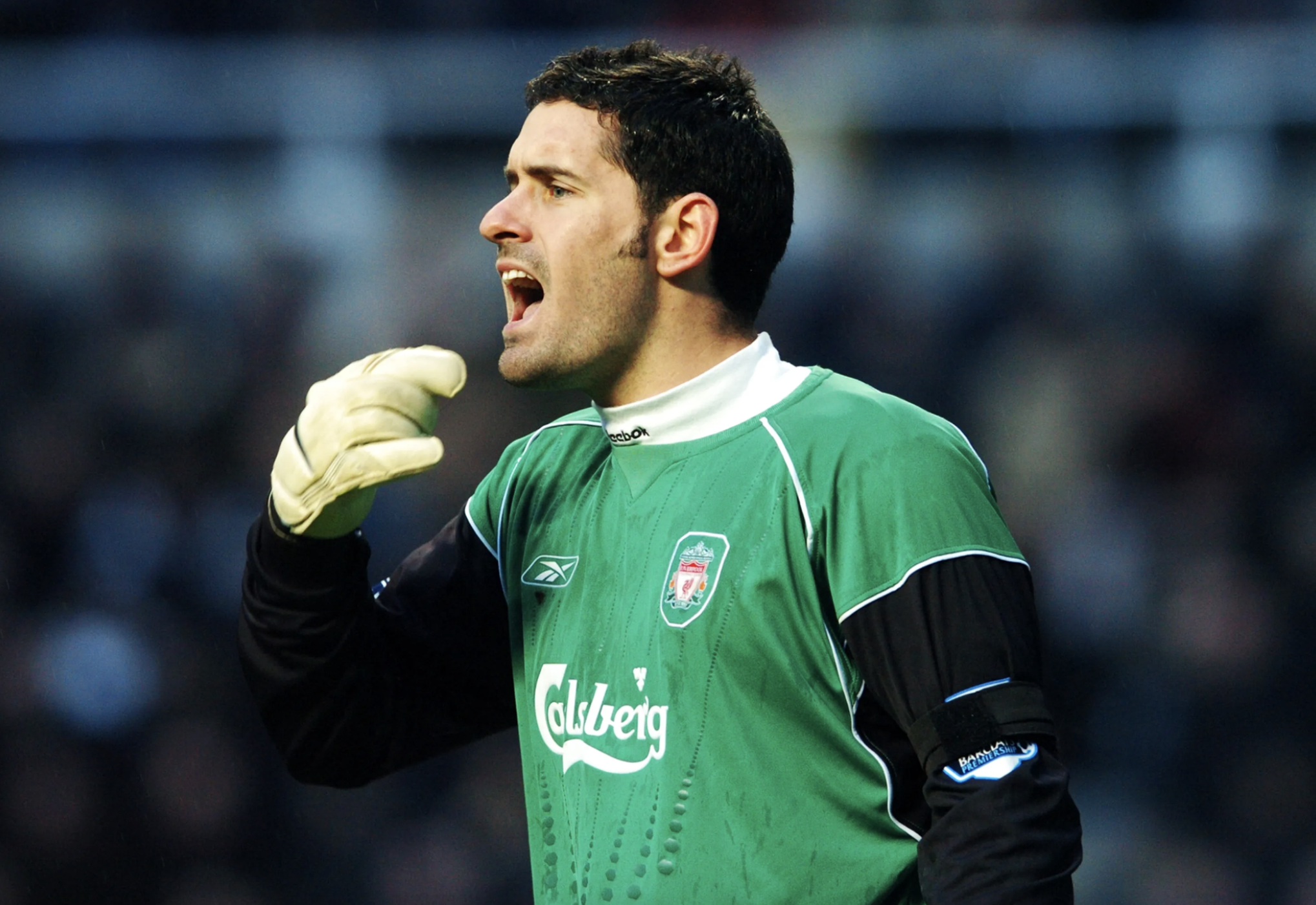 1761690001 285 Thu mon viec nhe luong cao Scott Carson giai nghe