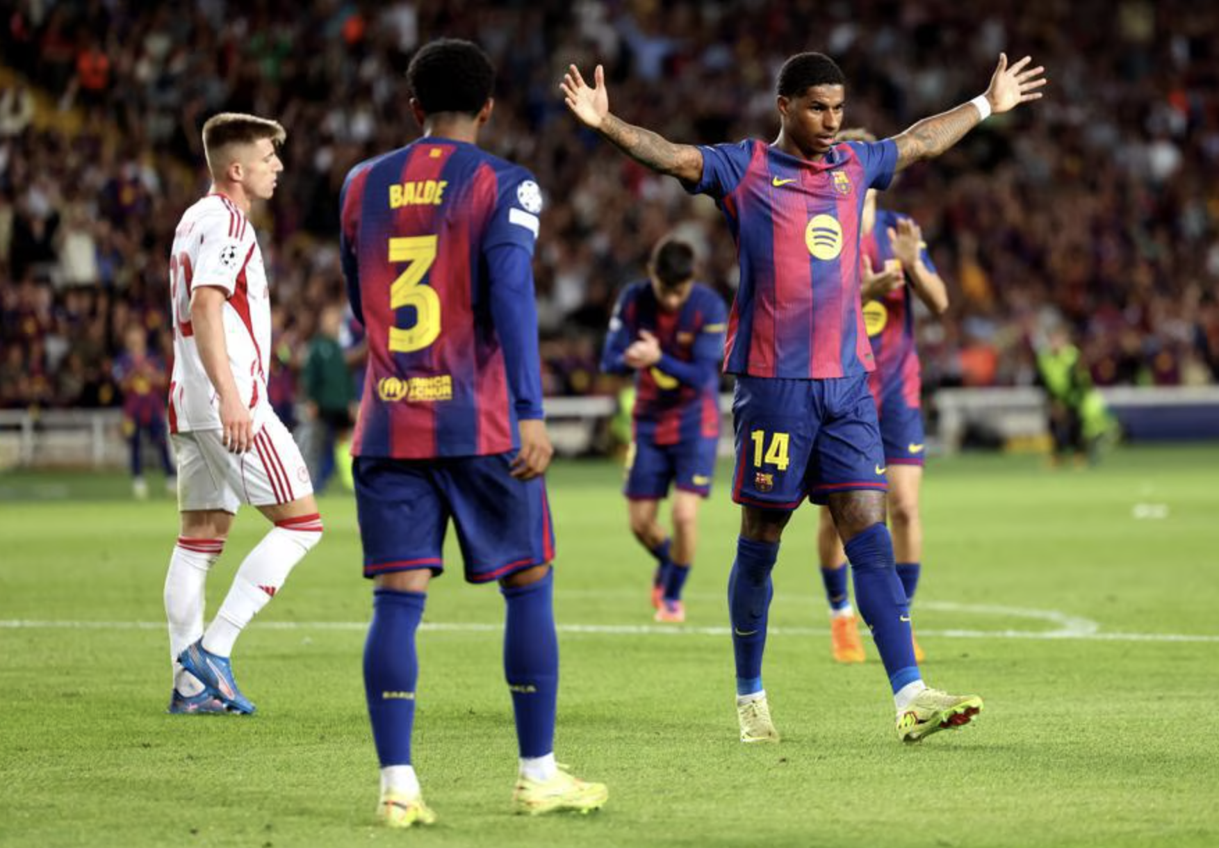 Fermin Lopez lập hat-trick, Barcelona chạy đà ấn tượng trước 