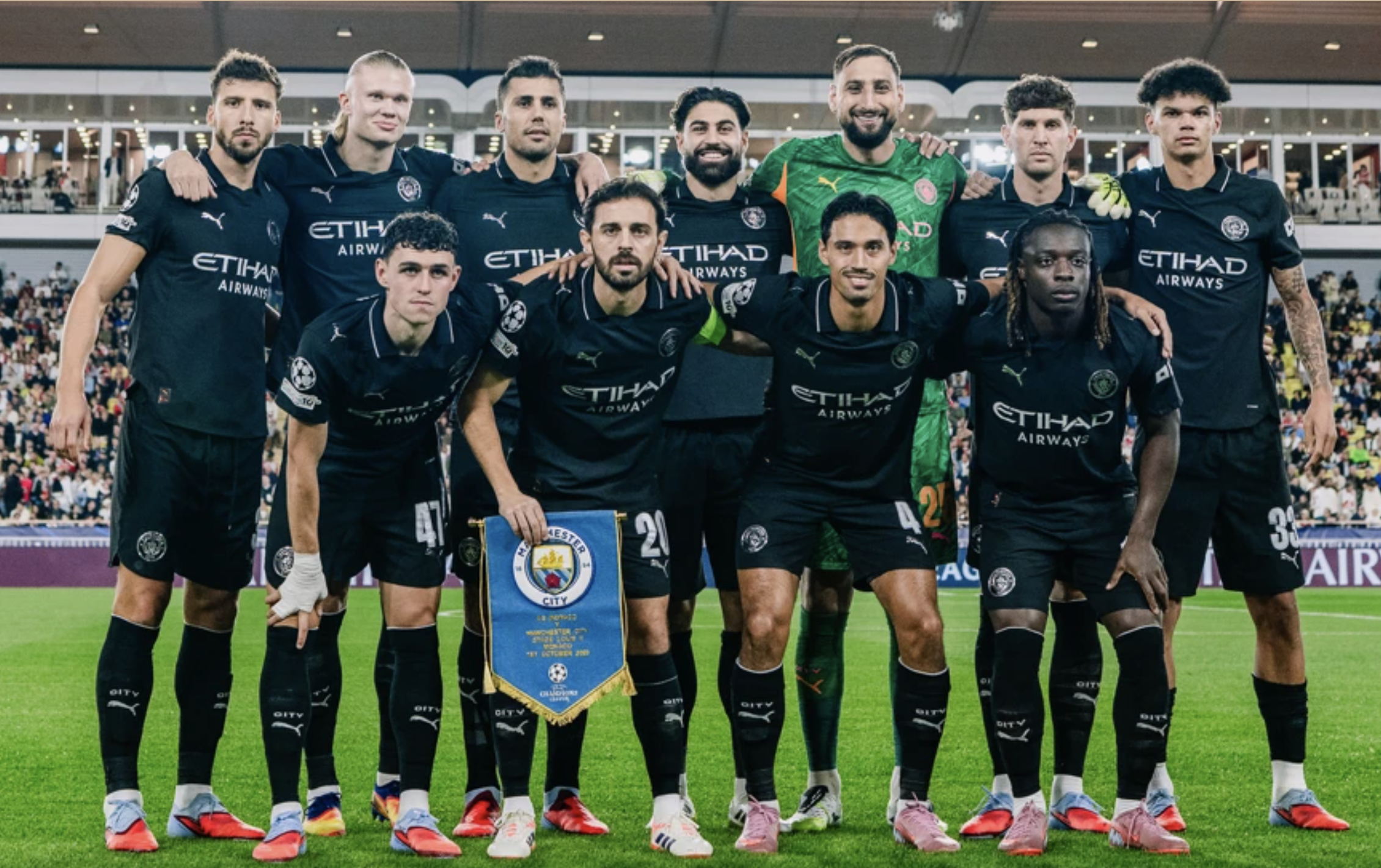 Champions League: Barcelona dễ thở, Man City đối mặt thử thách - Ảnh 4.