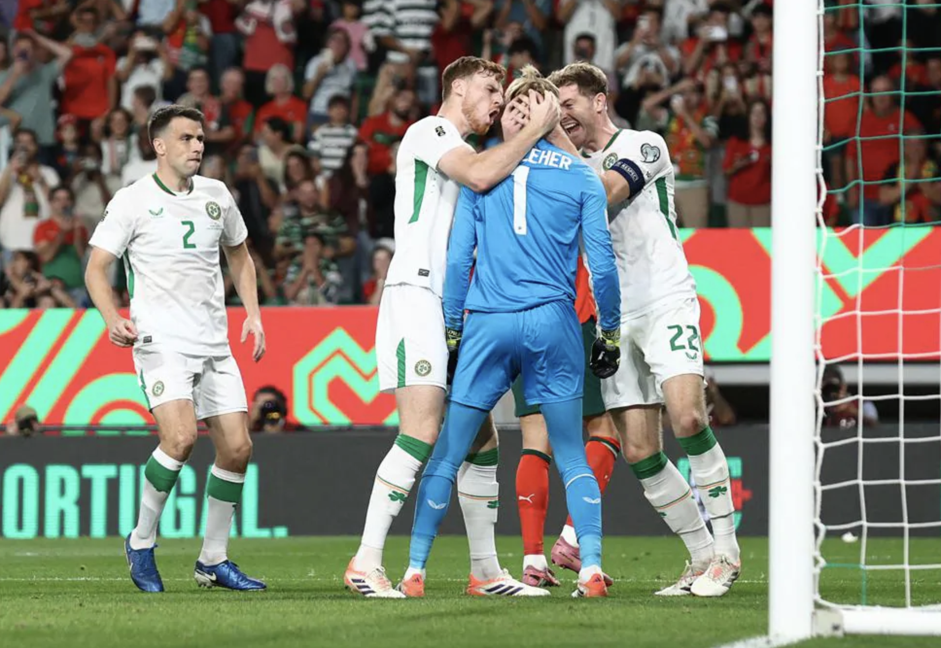 Ronaldo sút hỏng phạt đền, Ruben Neves 