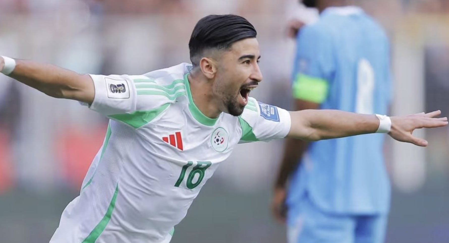 Cựu sao Man City tỏa sáng, Algeria đoạt vé dự World Cup sau 12 năm 3 Cựu sao Man City tỏa sáng, Algeria đoạt vé dự World Cup sau 12 năm - Ảnh 3.