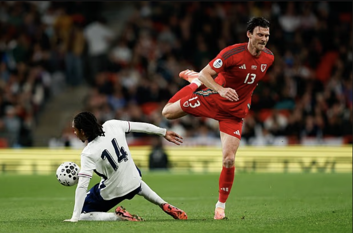 Thắng áp đảo Xứ Wales, tuyển Anh tăng tốc trước vòng loại World Cup - Ảnh 2.