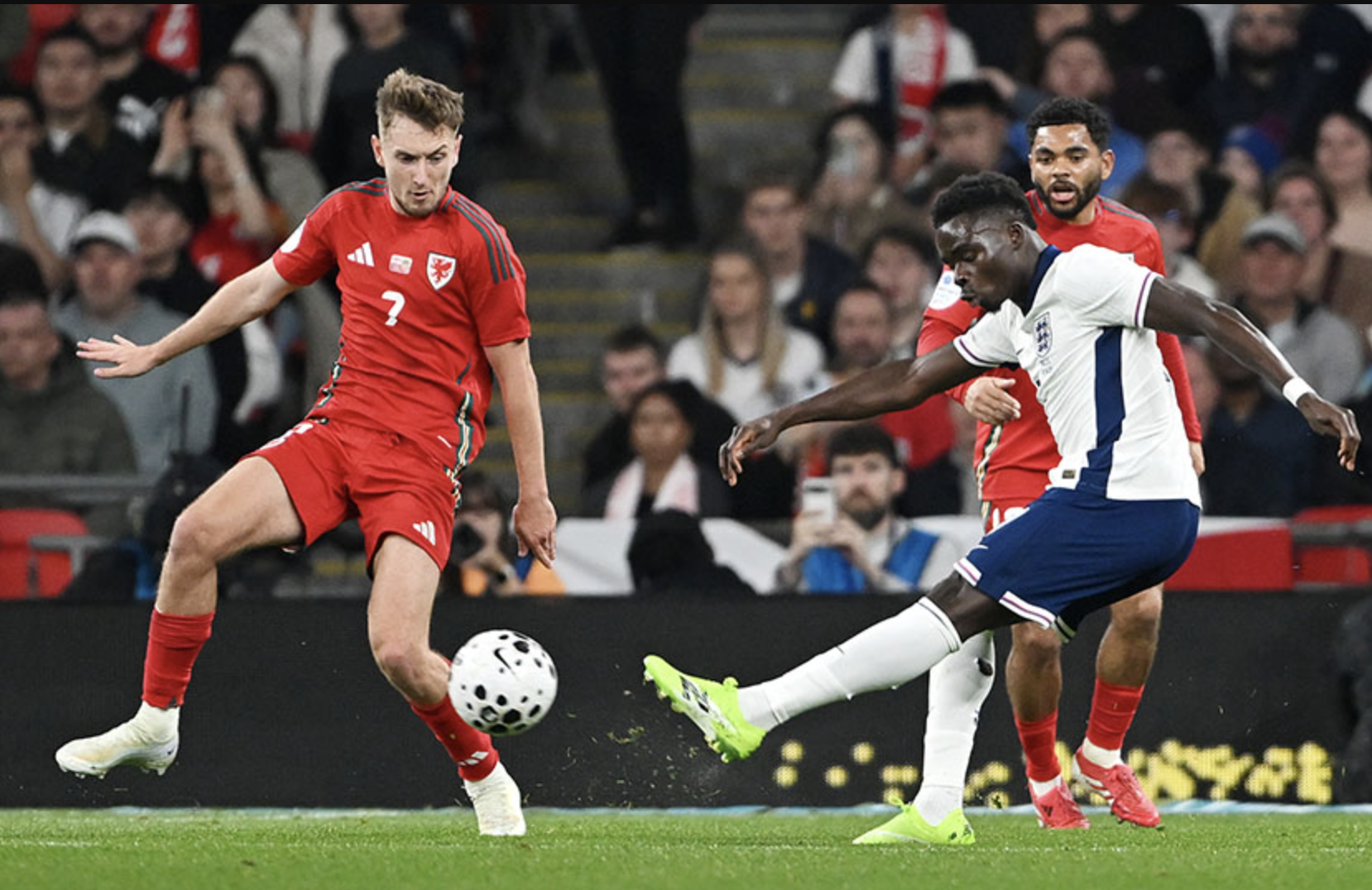 Thắng áp đảo Xứ Wales, tuyển Anh tăng tốc trước vòng loại World Cup - Ảnh 5.