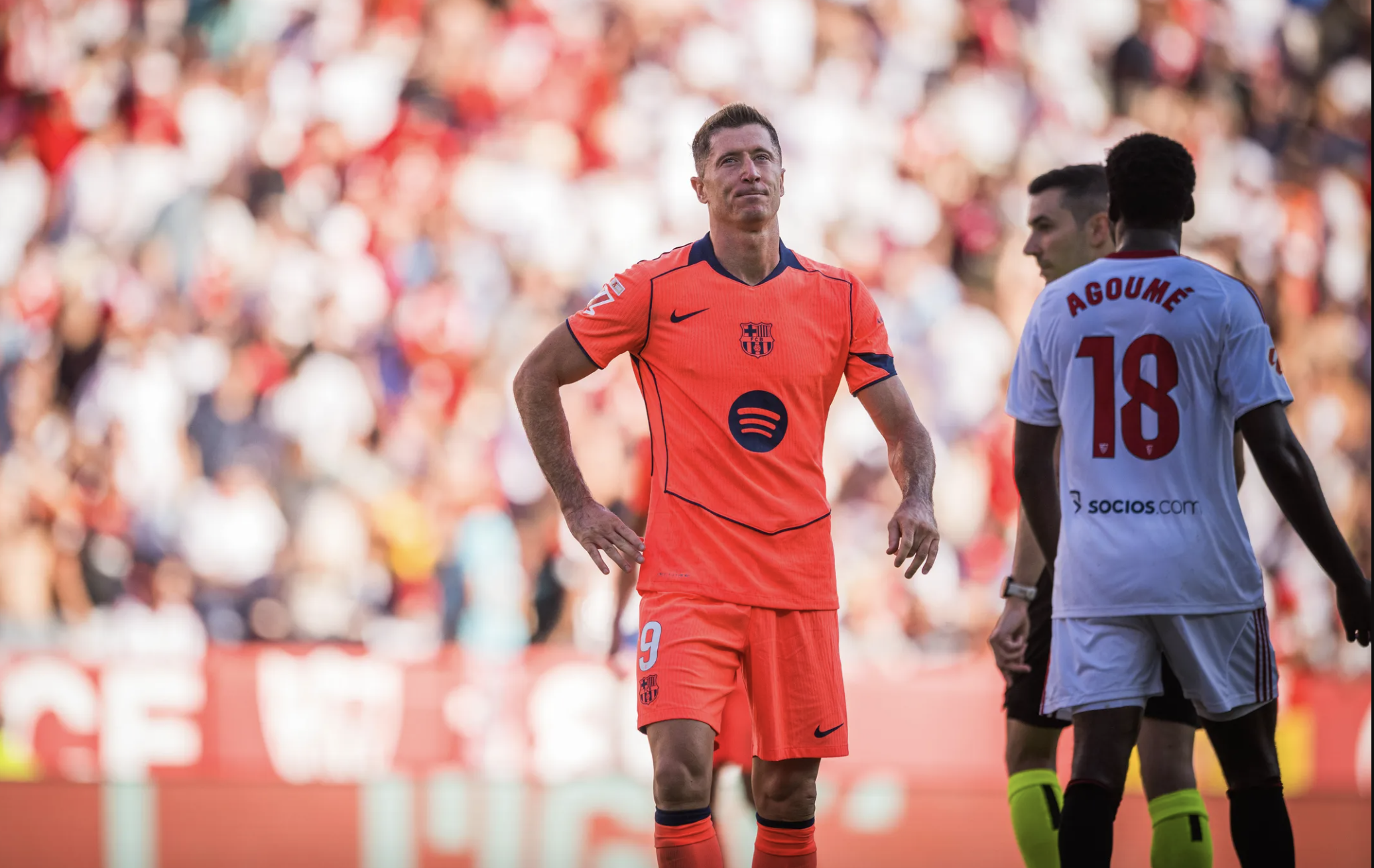 Barcelona thua tan tác ở Sevilla, La Liga đổi ngôi đầu ngoạn mục  - Ảnh 4.