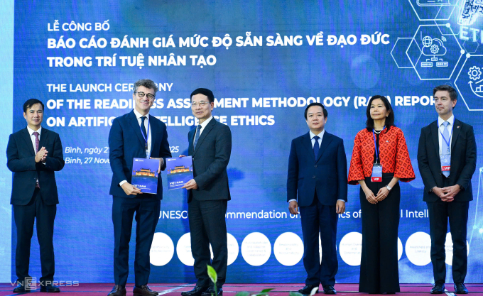 z7159470970518-efb30c04d0016c8748cff51ea