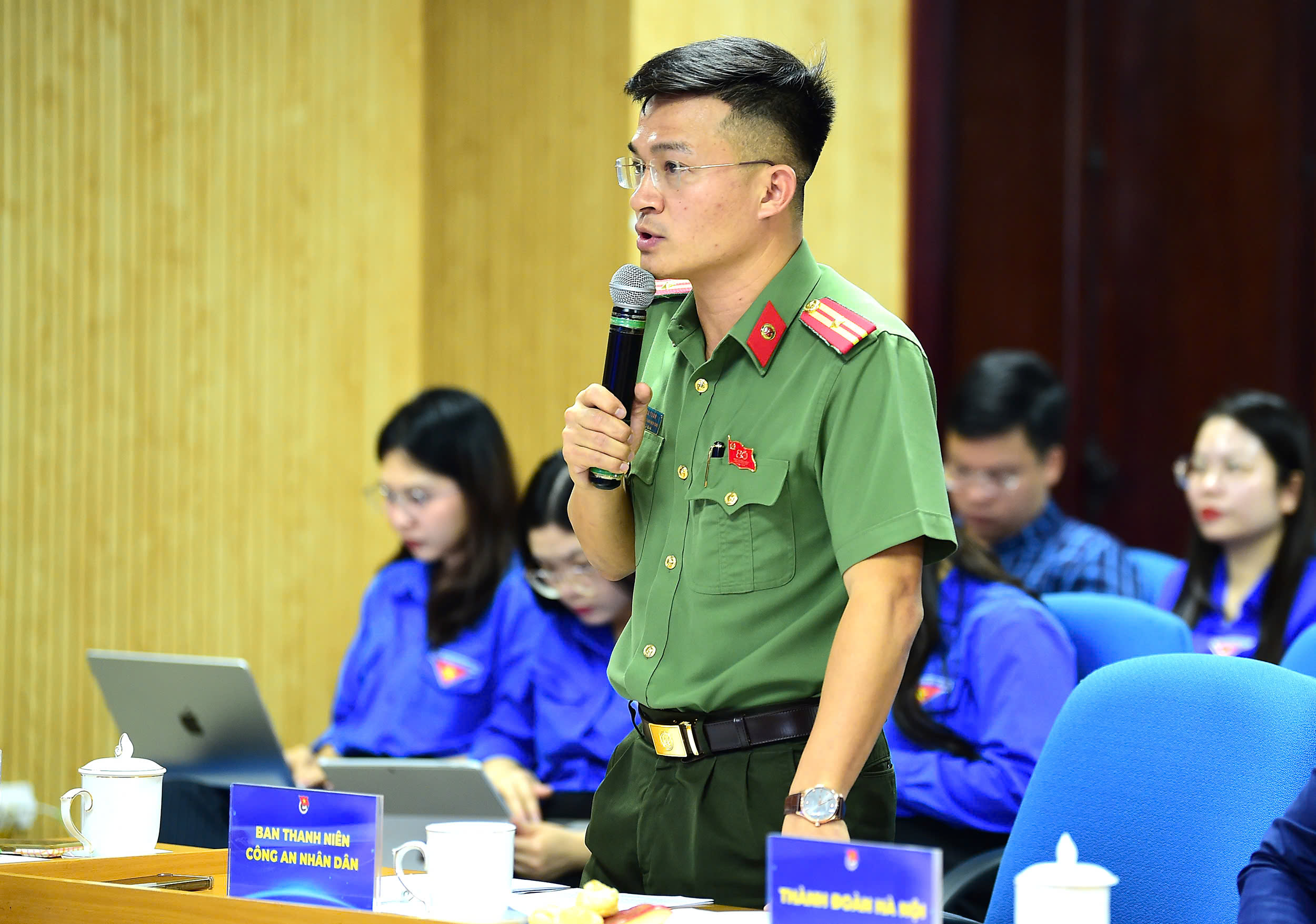 Tin tốt dễ bị lẫn giữa hàng triệu thông tin tiêu cực, thiếu kiểm chứng - Ảnh 3.