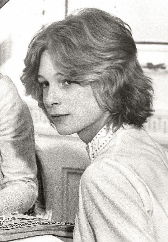 Nhìn lại đỉnh cao nhan sắc “cậu bé đẹp nhất thế giới” vừa qua đời: Đẹp đến siêu thực nhưng biến cuộc đời thành bi kịch 9 Nhìn lại đỉnh cao nhan sắc “cậu bé đẹp nhất thế giới” vừa qua đời: Đẹp đến siêu thực nhưng biến cuộc đời thành bi kịch - 12