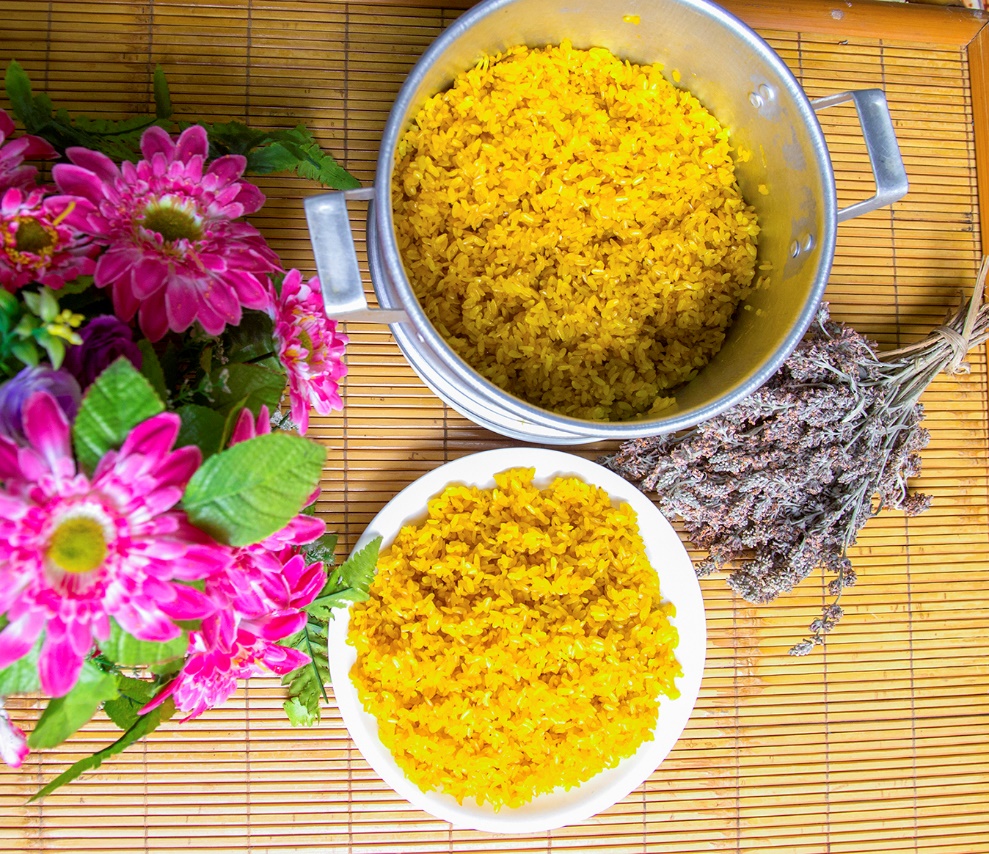 Công đoạn chế biến xôi cầu kỳ