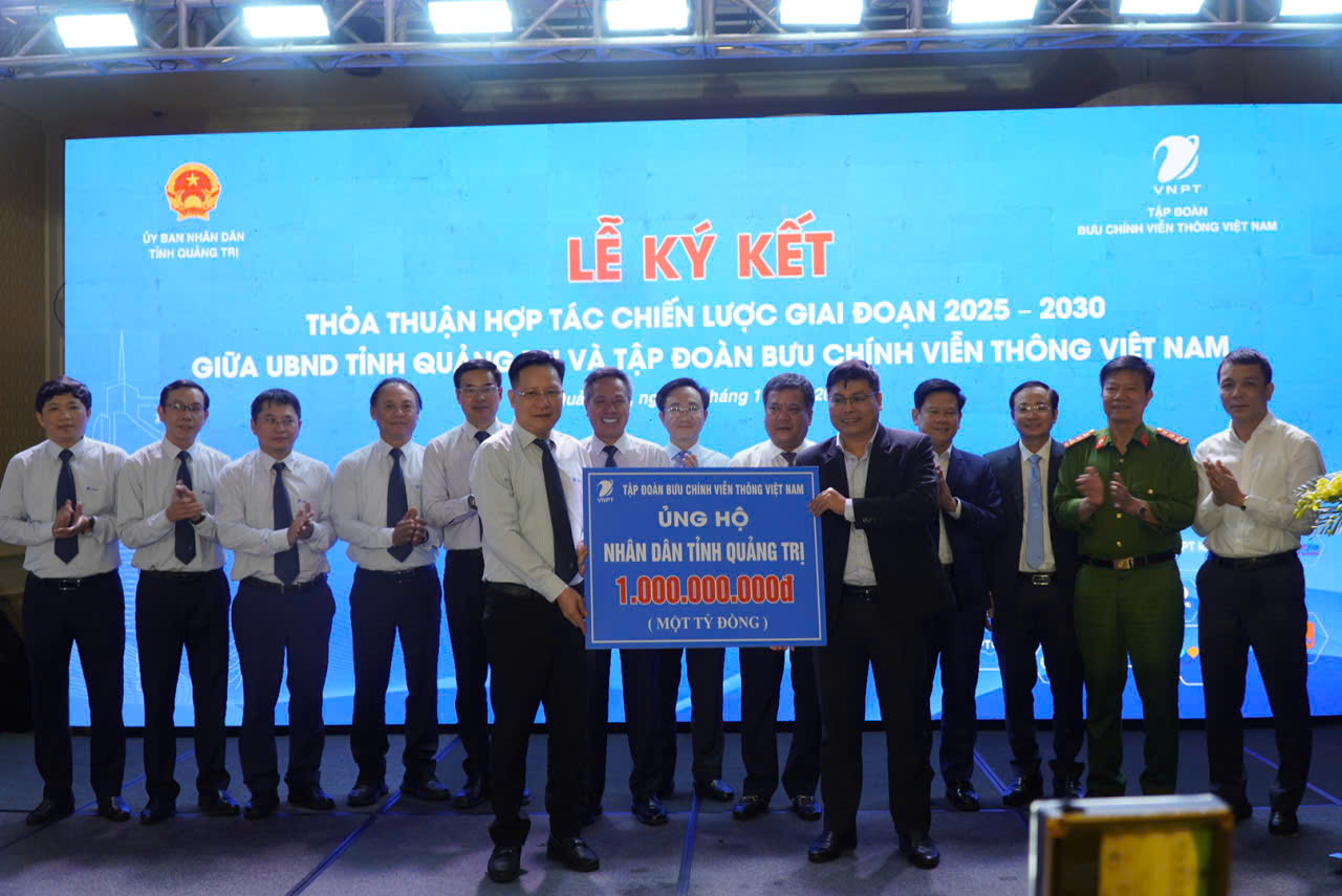 ‘Tập đoàn VNPT sẵn sàng cho Quảng Trị thuê máy, phần mềm, đào tạo để gỡ 'khó' hành chính công’- Ảnh 4.