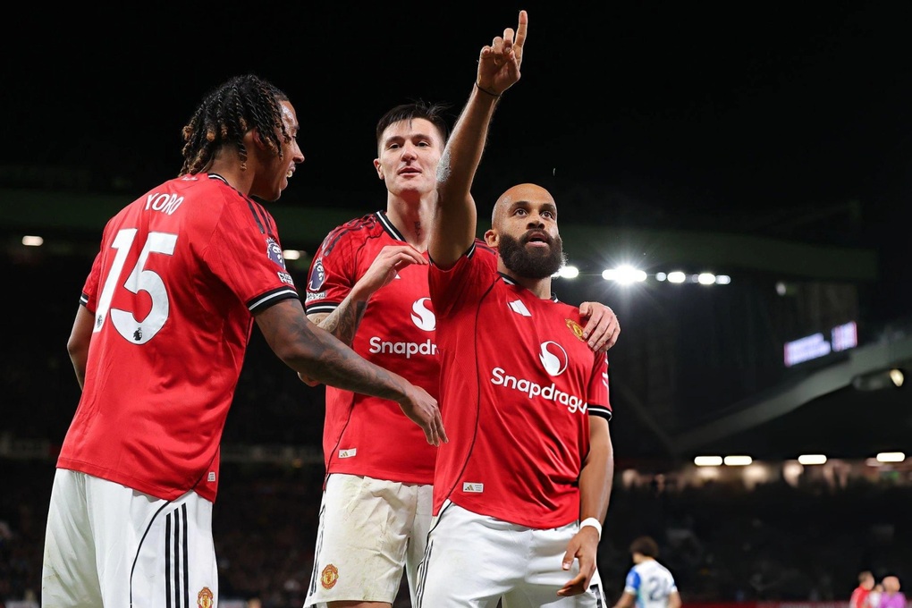 Man Utd đánh bại Brighton, vươn lên top 4 Ngoại hạng Anh - 2