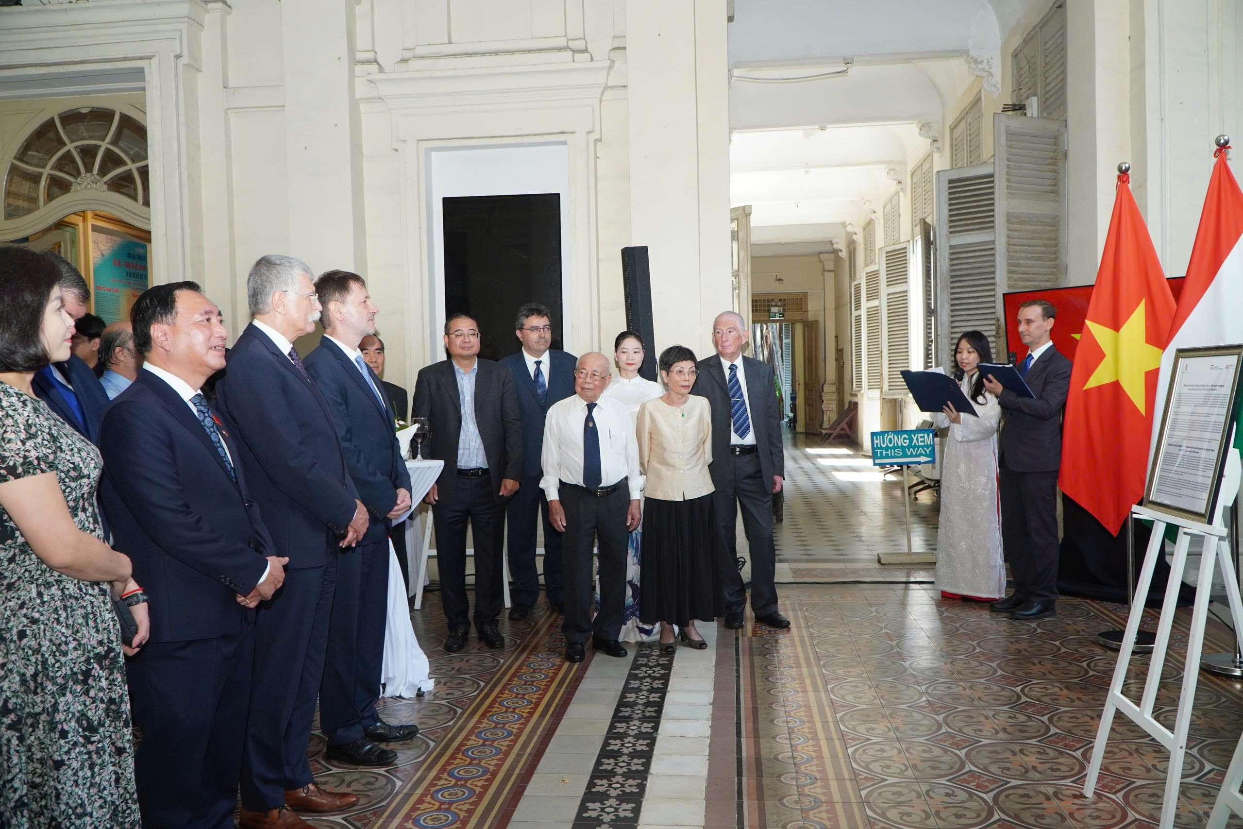 Triển lãm ảnh của Bác sĩ Hải quân Hungary Dezső Bozóky tại Việt Nam đầu thế kỷ 20 - Ảnh 2. Triển lãm ảnh của Bác sĩ Hải quân Hungary Dezső Bozóky tại Việt Nam đầu thế kỷ 20 - Ảnh 2.