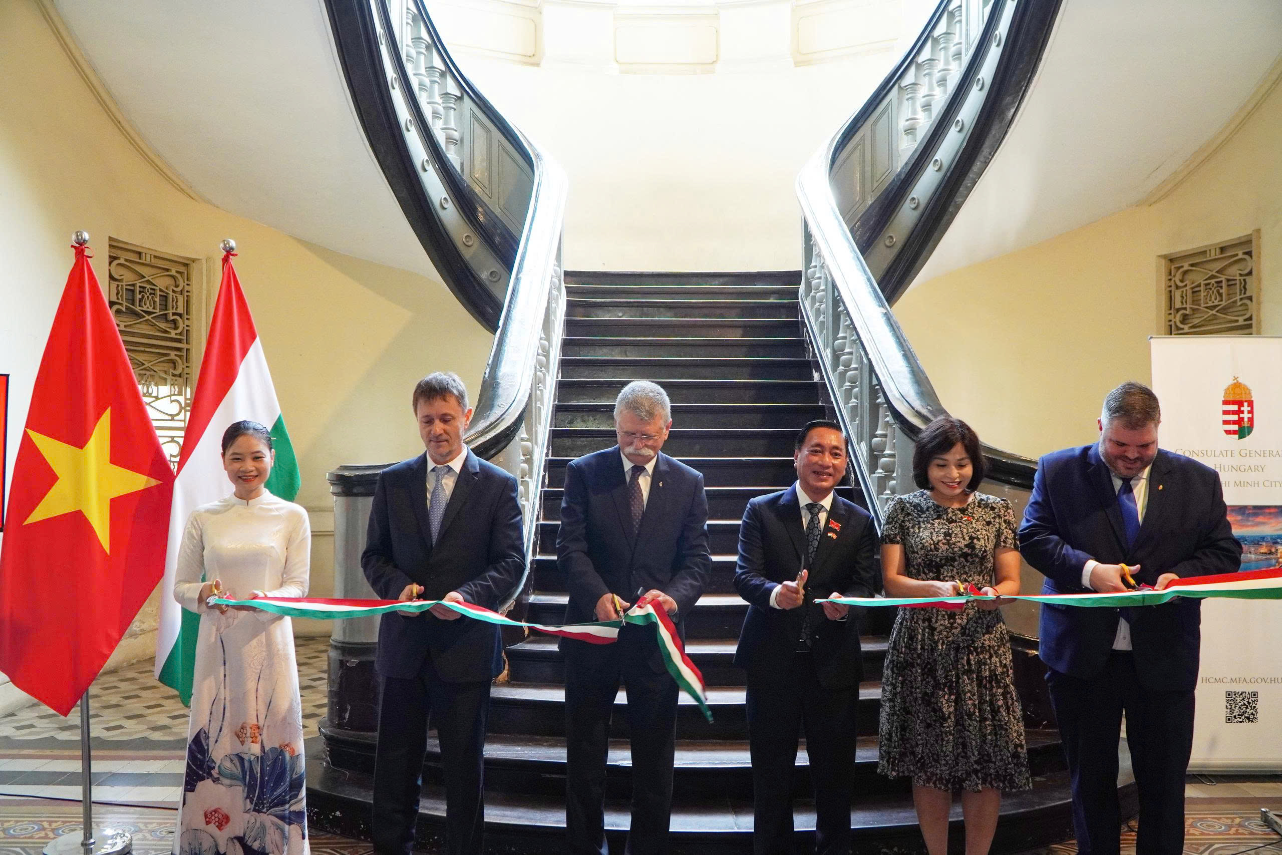 Triển lãm ảnh của Bác sĩ Hải quân Hungary Dezső Bozóky tại Việt Nam đầu thế kỷ 20 - Ảnh 7. Triển lãm ảnh của Bác sĩ Hải quân Hungary Dezső Bozóky tại Việt Nam đầu thế kỷ 20 - Ảnh 7.