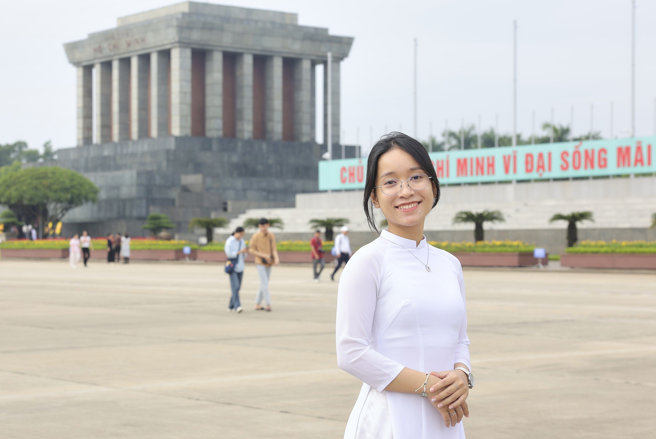 "Bóng hồng" đoạt giải Nữ sinh Khoa học công nghệ Việt Nam năm 2025 3 1761819864 188 Bong hong doat giai Nu sinh Khoa hoc cong nghe