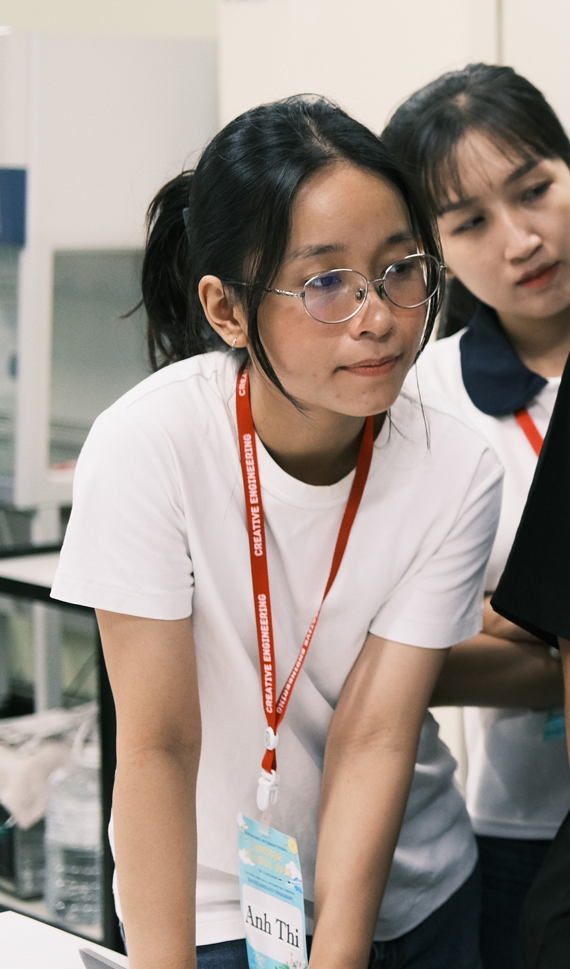 "Bóng hồng" đoạt giải Nữ sinh Khoa học công nghệ Việt Nam năm 2025 2 1761819864 66 Bong hong doat giai Nu sinh Khoa hoc cong nghe