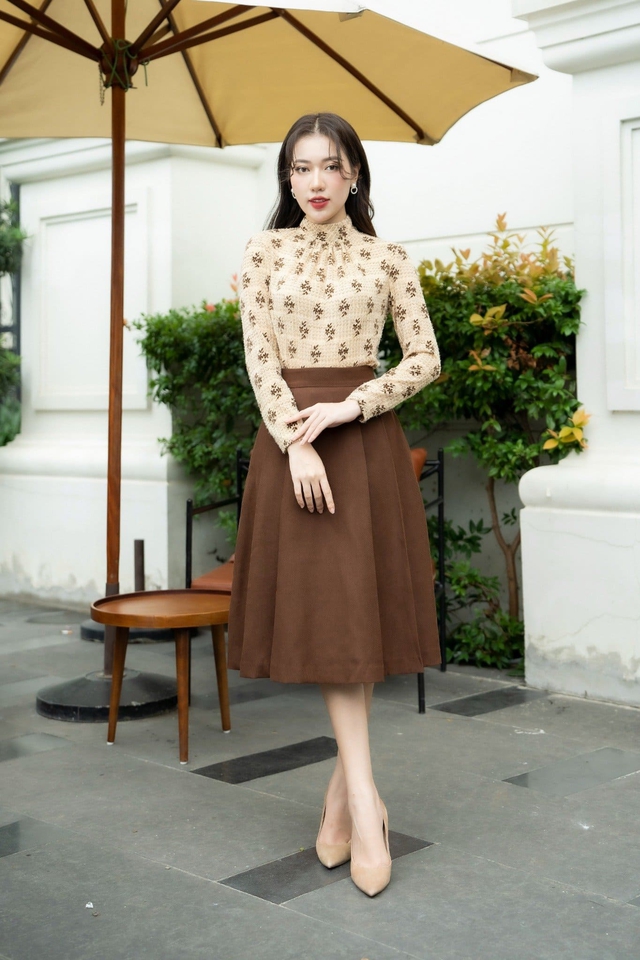 'Chìa khóa' mở ra nét duyên dáng, thanh lịch với áo cổ tàu- Ảnh 7.