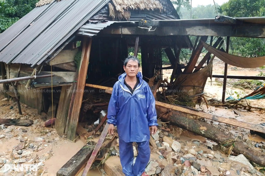 Miền Trung oằn mình trong lũ, nhà sập, người mất, tài sản cuốn trôi - 5