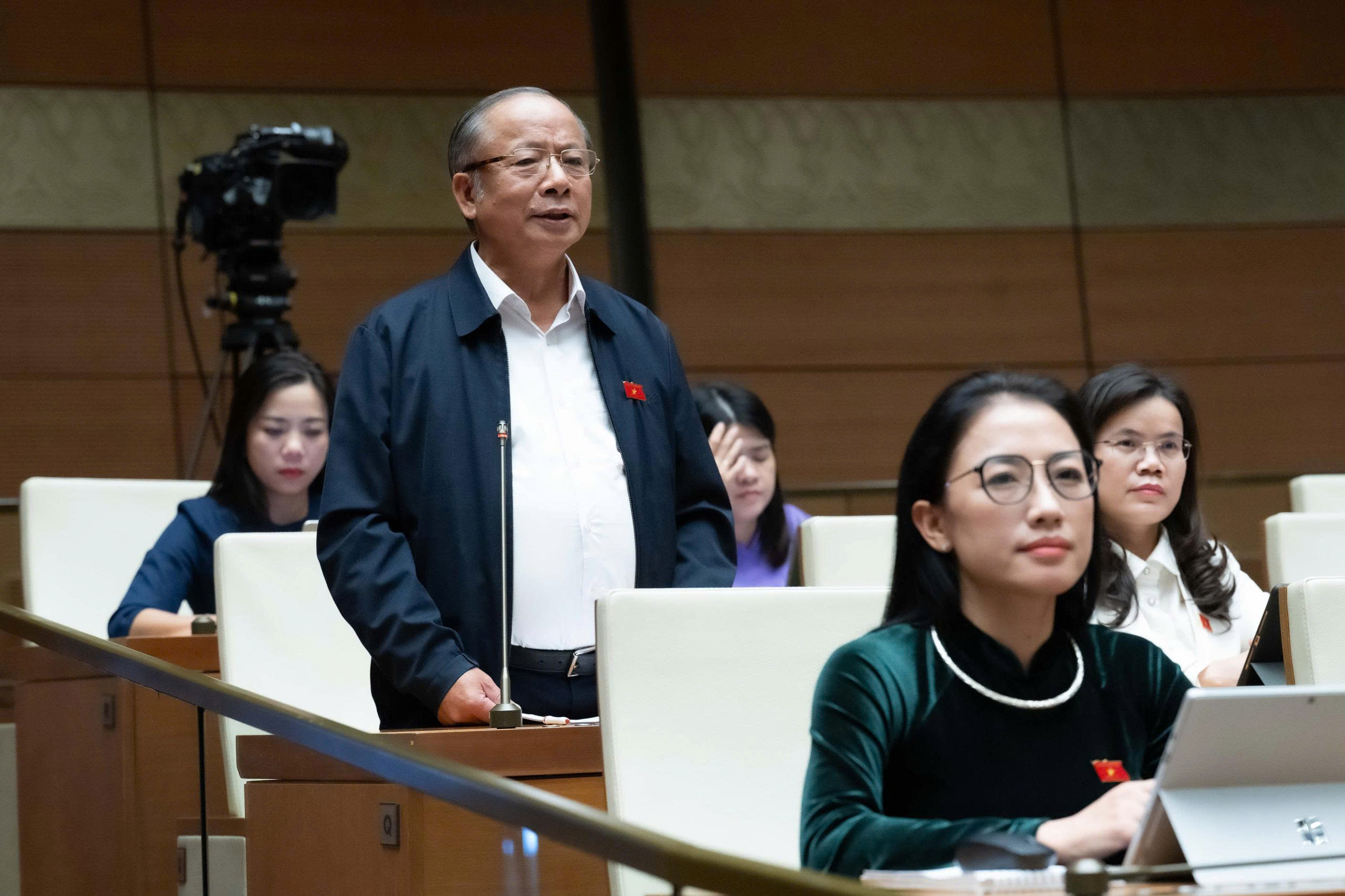 Người dân Việt Nam đang nắm giữ gần 500.000 tấn vàng- Ảnh 2. Người dân Việt Nam đang nắm giữ gần 500.000 tấn vàng- Ảnh 2.