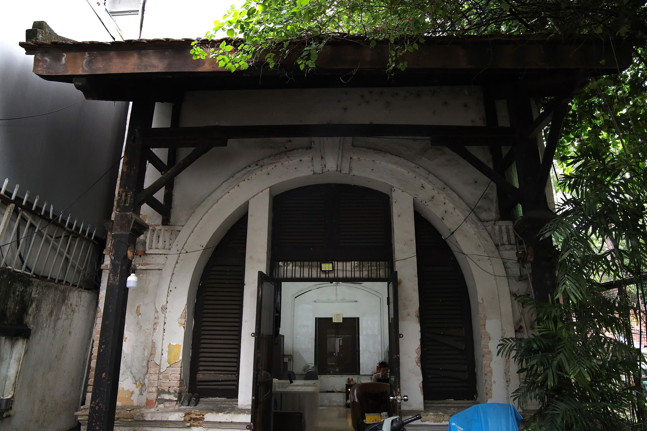 TP HCM: Cận cảnh 4 biệt thự cũ đang được xem xét 