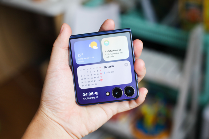FlexWindow trên Galaxy Z Flip7. Ảnh: Samsung