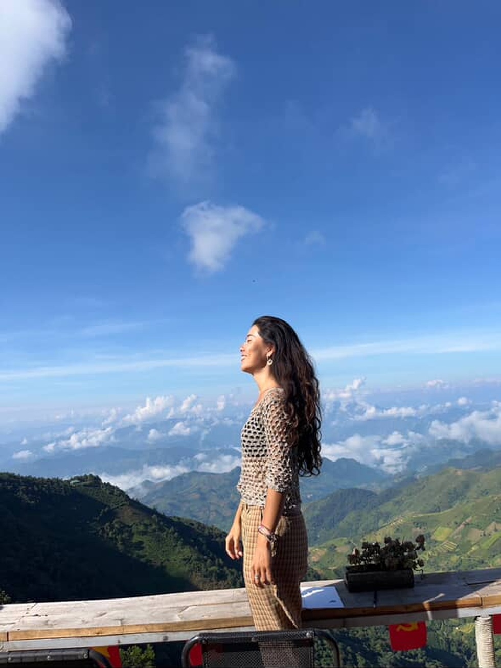 Cô gái Nhật đi xuyên Việt một mình, ngã xe giữa đường được cả làng ra giúp - 3