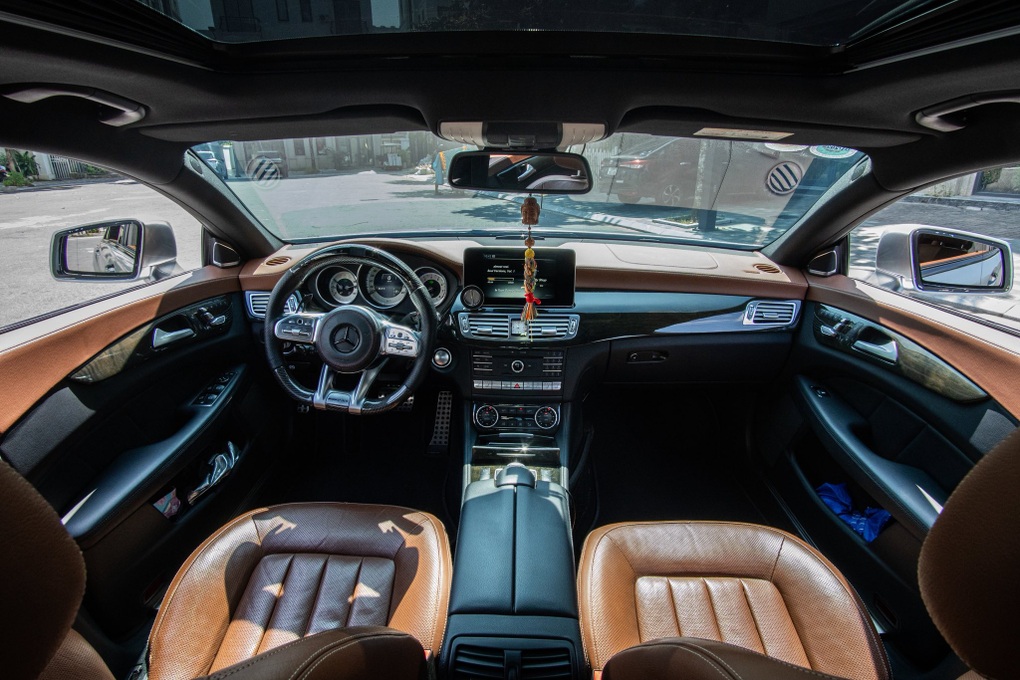 Rao Mercedes CLS 2015 giá 1,2 tỷ, người bán nói: “Việt Nam chỉ có 2 chiếc” - 4