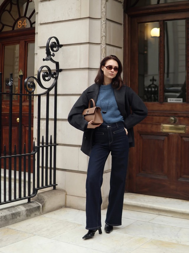 Quần jeans xanh 'vạn năng', bí quyết cho vẻ đẹp hoàn hảo năng động cả bốn mùa- Ảnh 7.