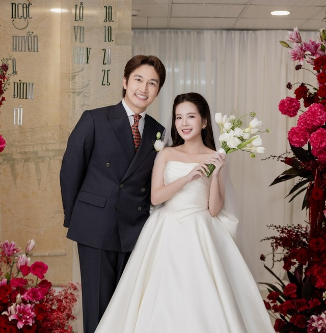 Lễ ăn hỏi Đình Tú 2 1761827770 617 Le an hoi Dinh Tu