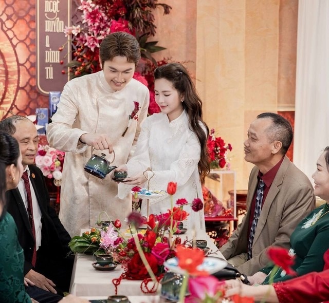 Lễ ăn hỏi Đình Tú 4 1761827771 835 Le an hoi Dinh Tu