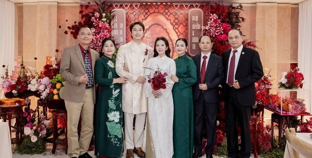 Lễ ăn hỏi Đình Tú 6 1761827772 364 Le an hoi Dinh Tu