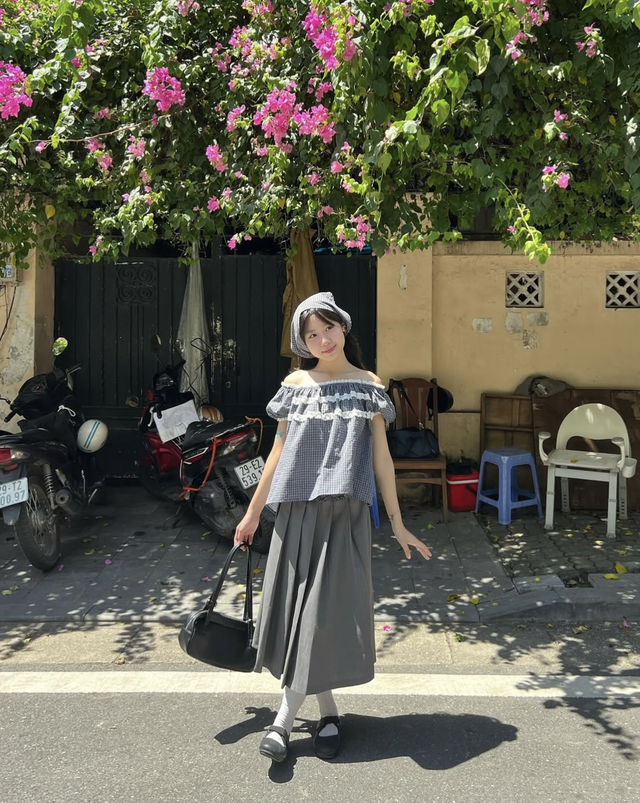 Đón đầu xu hướng thời trang hiện đại với váy lửng- Ảnh 4. Đón đầu xu hướng thời trang hiện đại với váy lửng- Ảnh 4.