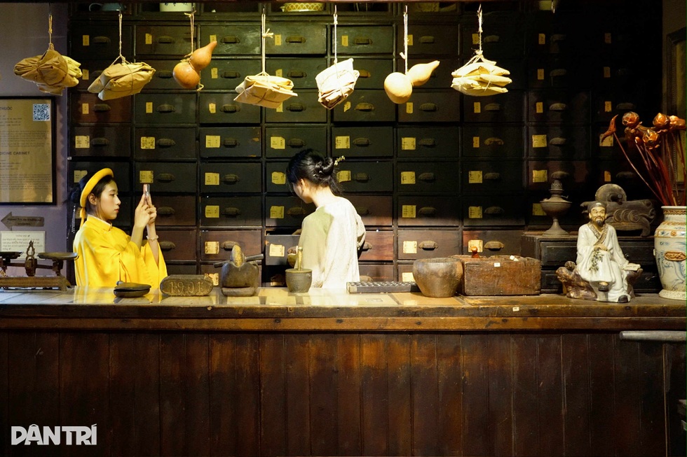 Kỳ công đưa nhà cổ Hà Nội vào lắp ghép trong bảo tàng 6 tầng ở TPHCM - 9