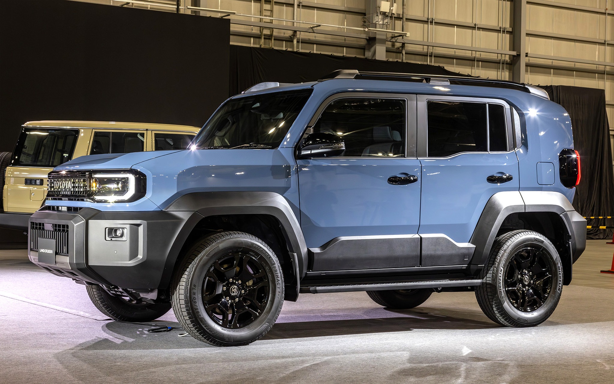 Toyota Land Cruiser FJ xuất hiện tại Japan Mobility Show 2025, chốt ngày về Việt Nam - Ảnh 4.