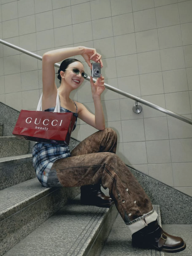 Họa tiết ca rô chưa bao giờ nhàm chán, chỉ cần nàng biết cách diện- Ảnh 3.