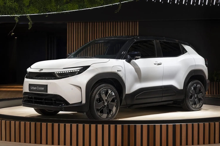Hai mẫu xe điện Toyota rộng cửa về Việt Nam, kỳ vọng giá bán tốt 3 Toyota - Ảnh 4.