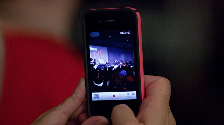 Thảm họa thiết kế iPhone đáng quên nhất trong lịch sử Apple - Ảnh 2.