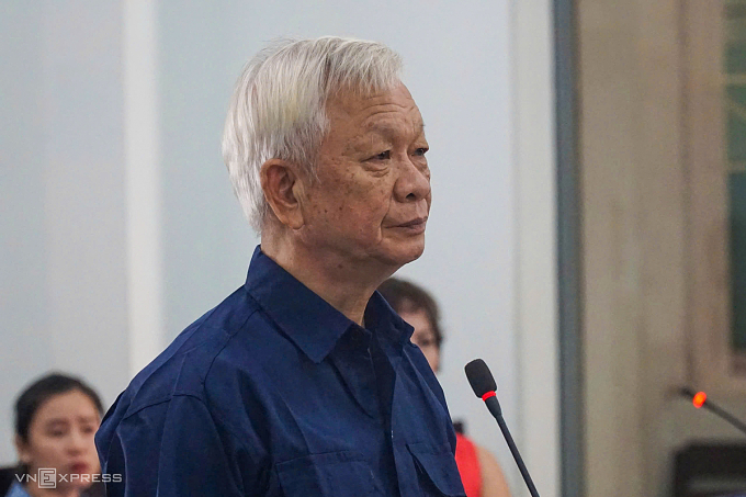 Ông Nguyễn Chiến Thắng, cựu Chủ tịch UBND tỉnh tại phiên xét xử ở vụ án khác vào năm 2024. Ảnh: Bùi Toàn