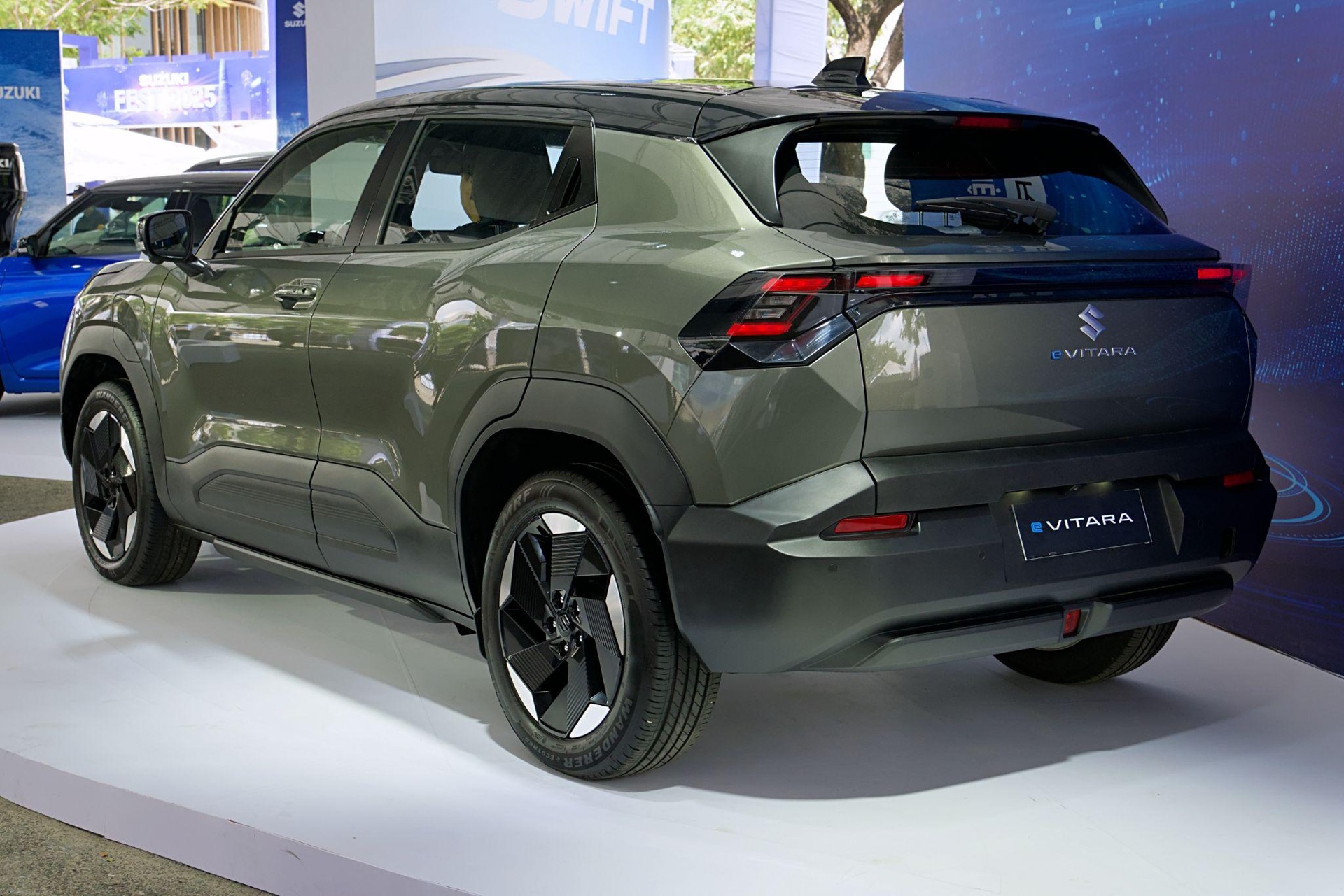 Xe điện Suzuki e Vitara vừa về Việt Nam có gì để cạnh tranh nhóm B-SUV? - 2