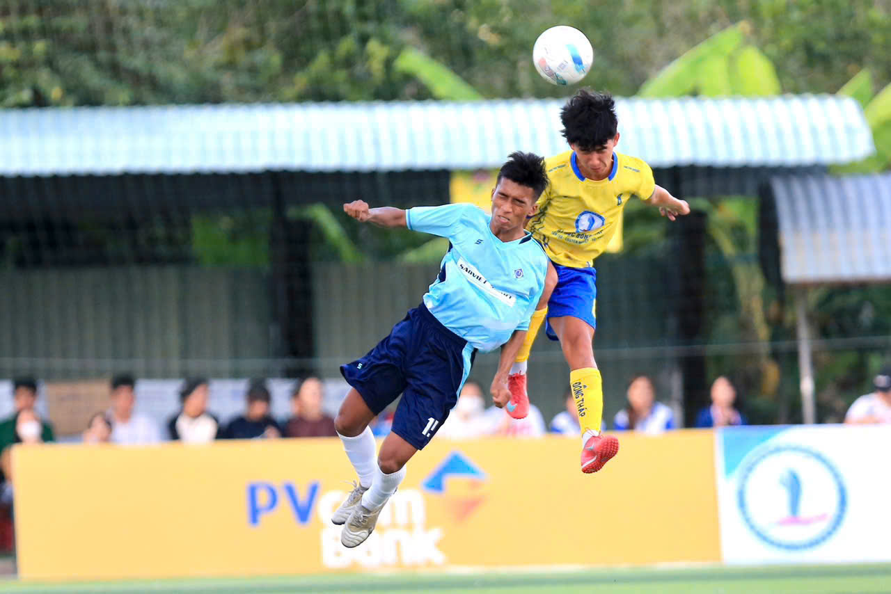 'Lột xác' ngoạn mục, đội Trường ĐH Đồng Tháp và ĐH Cần Thơ vào vòng chung kết- Ảnh 3.