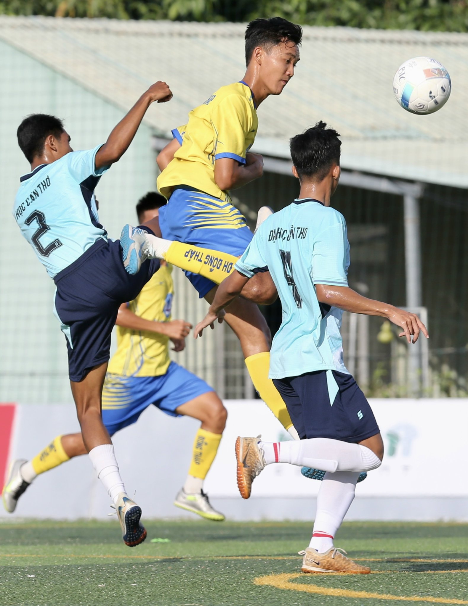 'Lột xác' ngoạn mục, đội Trường ĐH Đồng Tháp và ĐH Cần Thơ vào vòng chung kết- Ảnh 6.