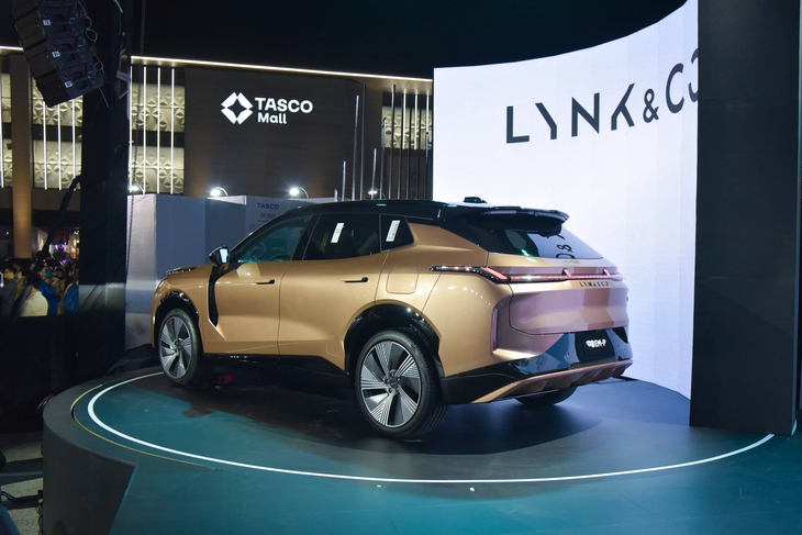 Lynk & Co 08 - Ảnh 4.