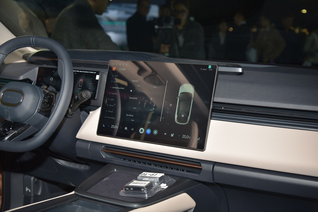 Lynk & Co 08 - Ảnh 8.