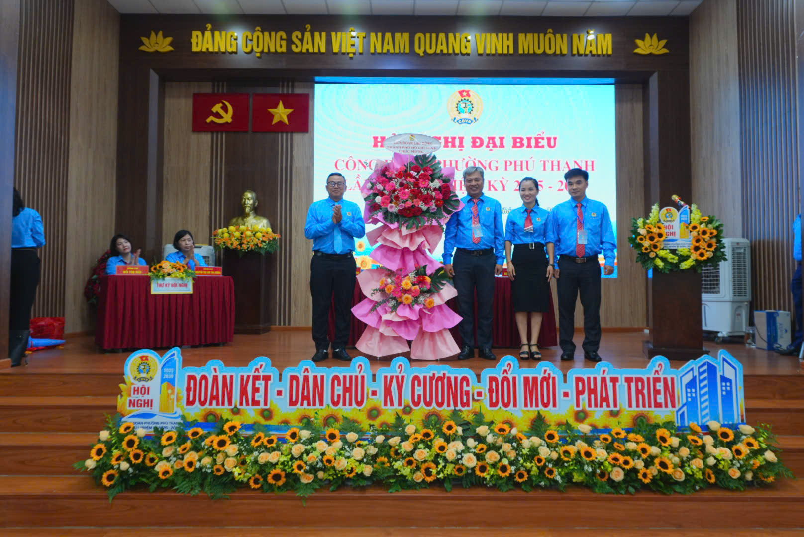 Nâng cao chất lượng hoạt động cơ sở, chú trọng phát triển đoàn viên 2 Nâng cao chất lượng hoạt động cơ sở, chú trọng phát triển đoàn viên - Ảnh 2.