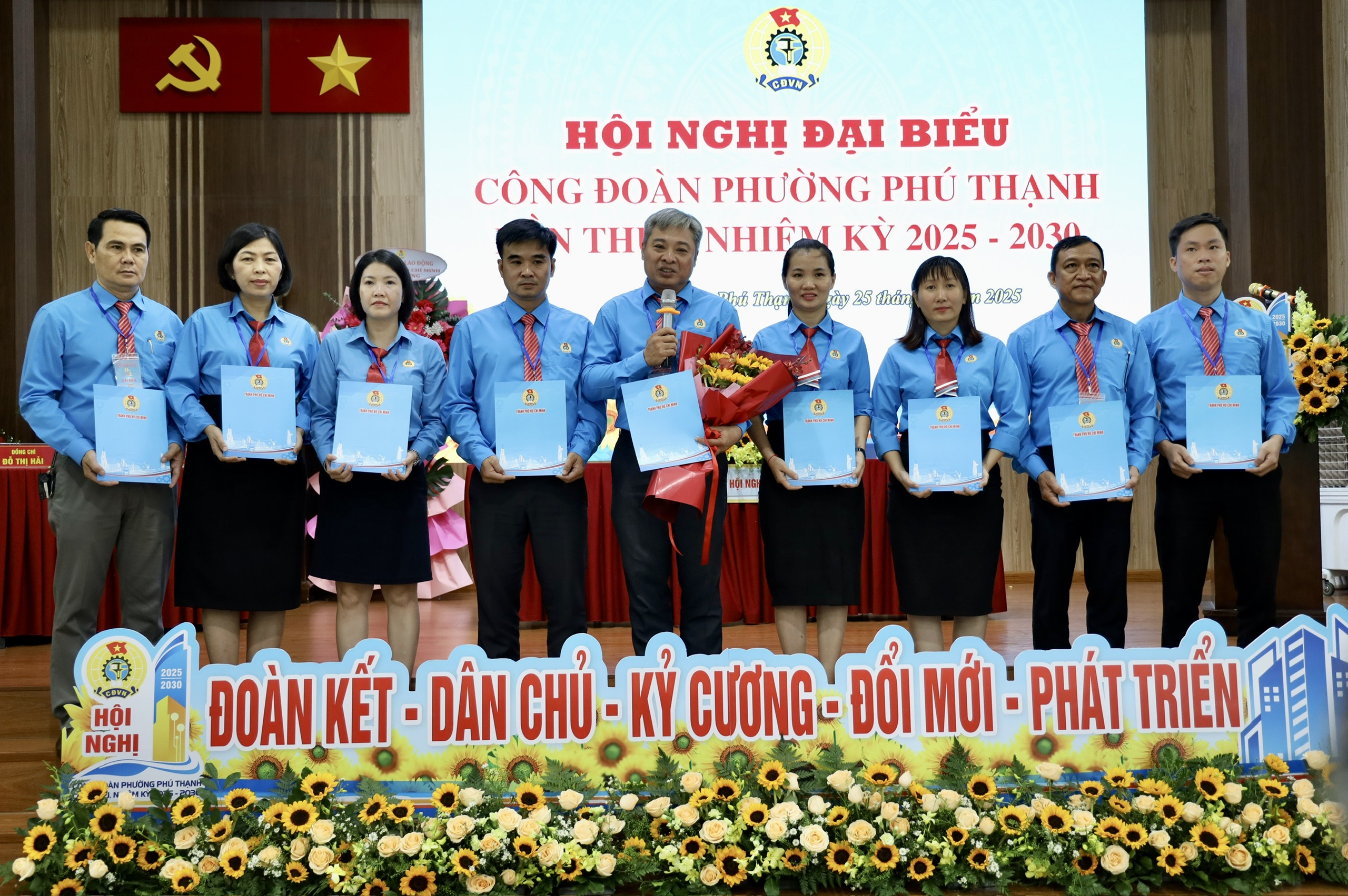 Nâng cao chất lượng hoạt động cơ sở, chú trọng phát triển đoàn viên 7 Nâng cao chất lượng hoạt động cơ sở, chú trọng phát triển đoàn viên - Ảnh 7.