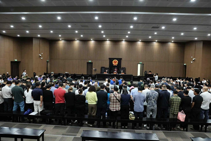 Ca sĩ, doanh nhân, cựu quan chức đem cả triệu USD vào 'sòng bạc' King Club và đều thua 5 Ca sĩ, doanh nhân, cựu quan chức đem cả triệu USD vào 'sòng bạc' King Club và đều thua - Ảnh 5.