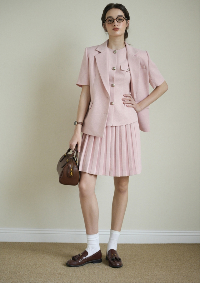 Diện sắc hồng đa phong cách- Ảnh 3.