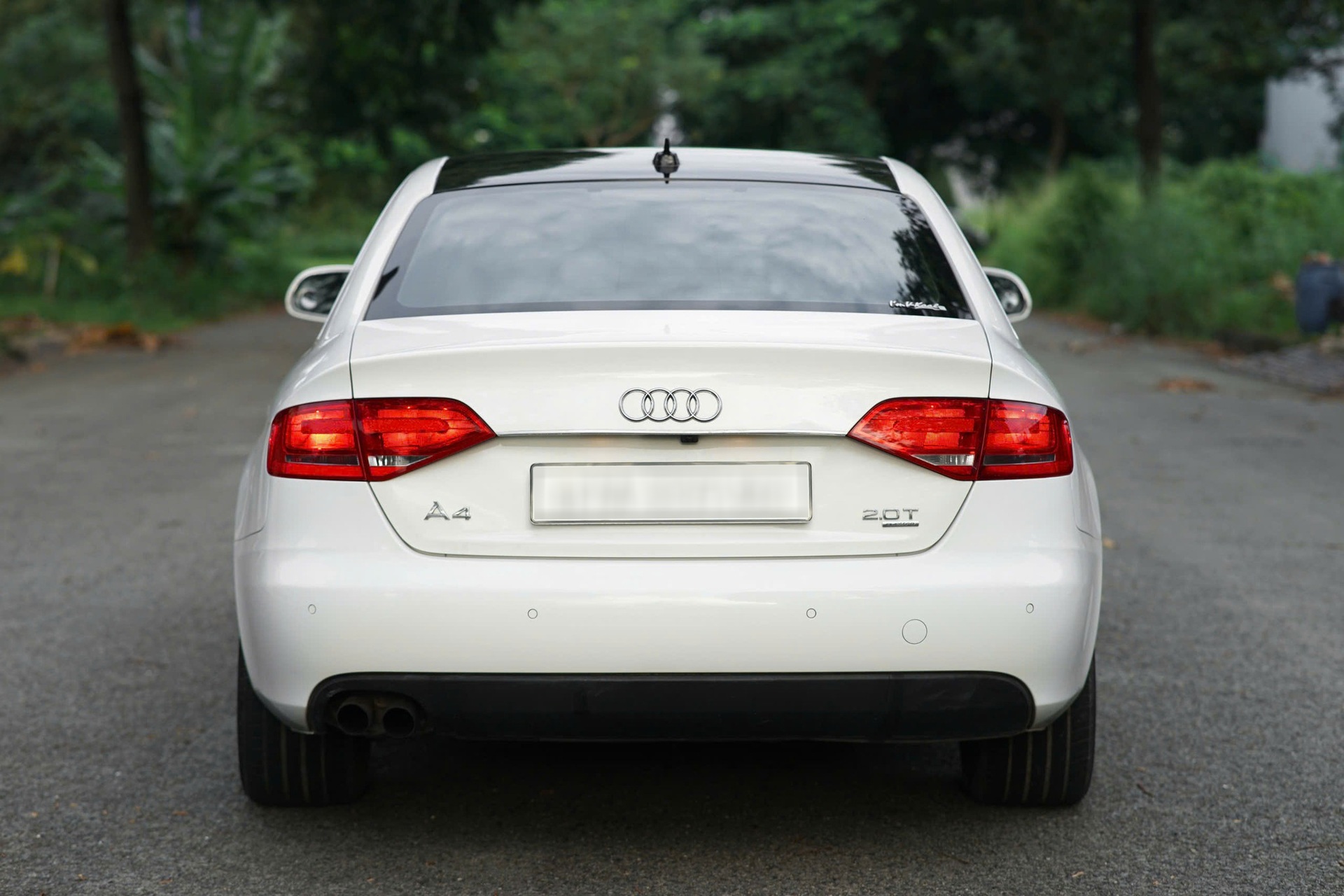 Xe sang Audi A4 dùng 17 năm, bán lại với giá rẻ hơn VinFast VF 3 - 3 Xe sang Audi A4 dùng 17 năm, bán lại với giá rẻ hơn VinFast VF 3 - 3